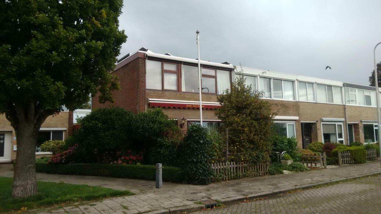 Bordine Guesthouse Leeuwarden Buitenkant foto